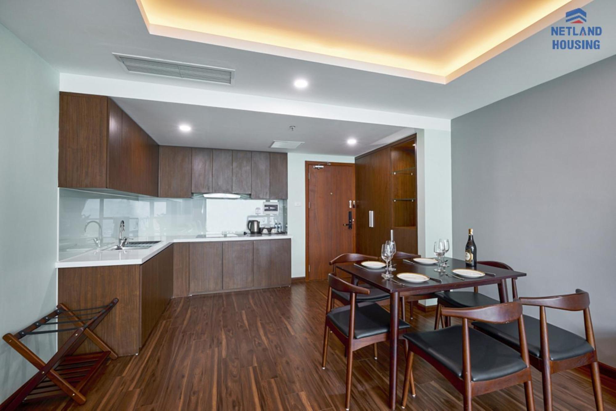 Westlake Legacy Suites By Netland Housing 河内 外观 照片