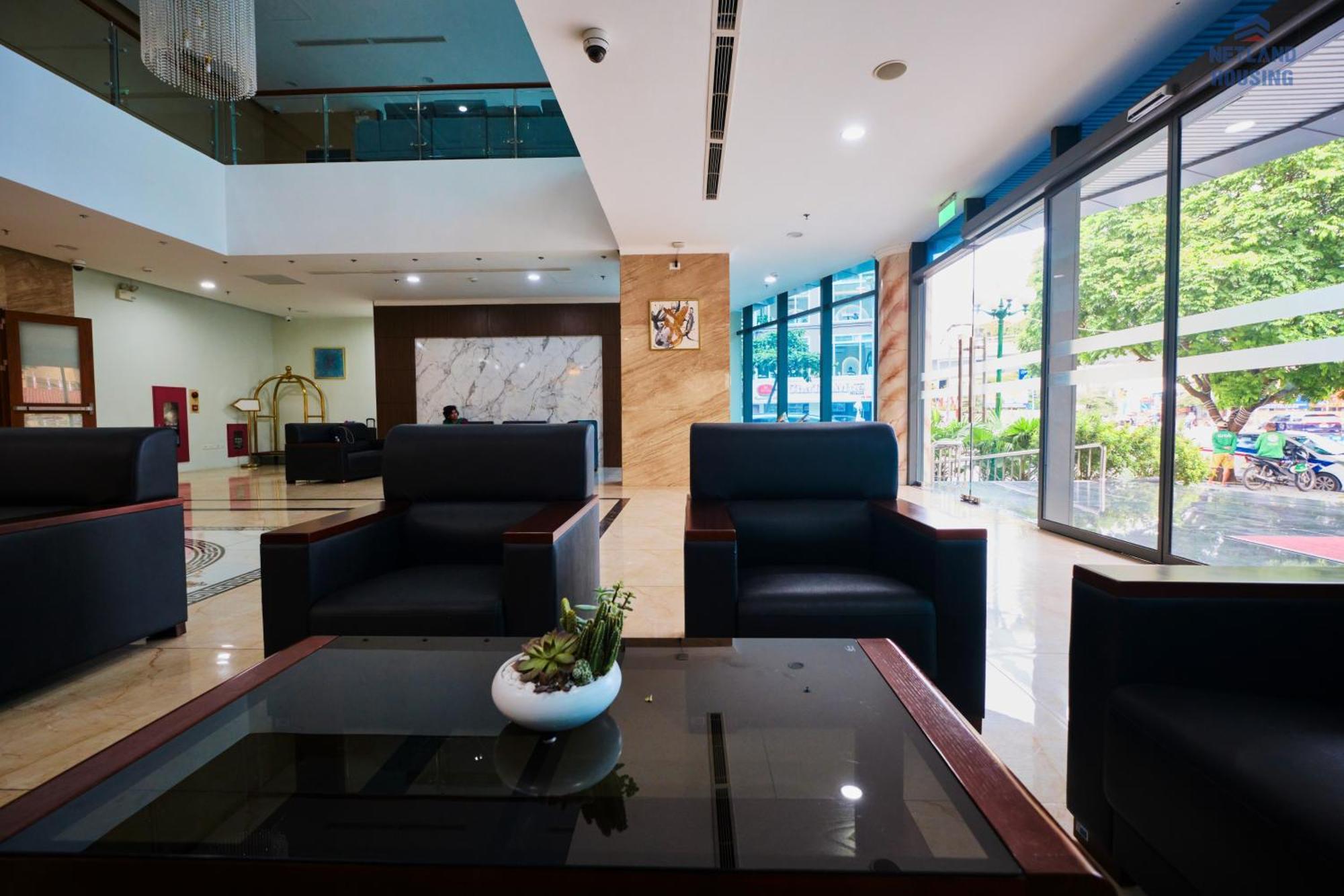 Westlake Legacy Suites By Netland Housing 河内 外观 照片